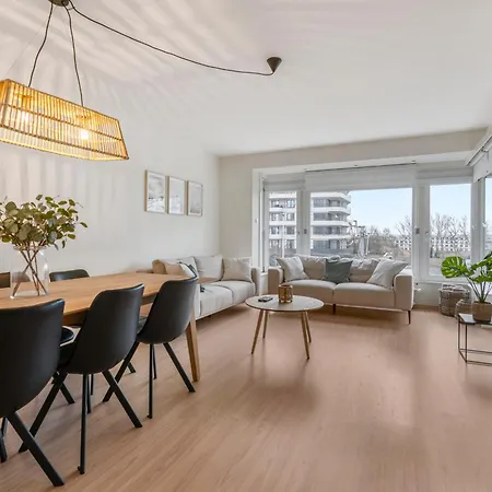 Beautiful Spacious 100m From The With 2 Terraces & Private Garage Box Appartement